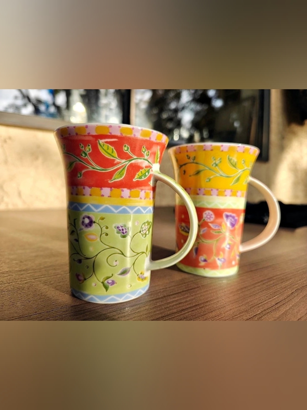 Maxwell & williams Floral Mugs in Orange & Green Like New